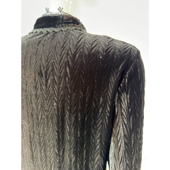 Vintage-Style Velvet Top With Lace Trim & Button Details Size XL Made In China - Picture 8 of 16